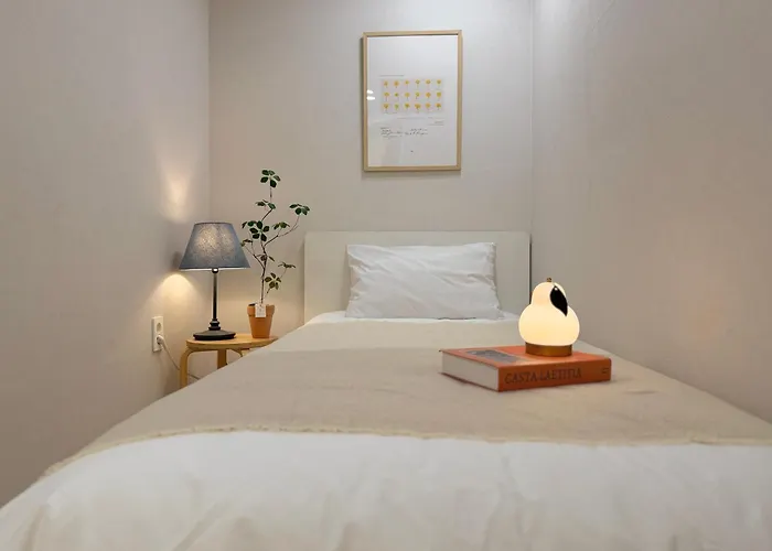 Hongdae Lovely 2room House * 首爾