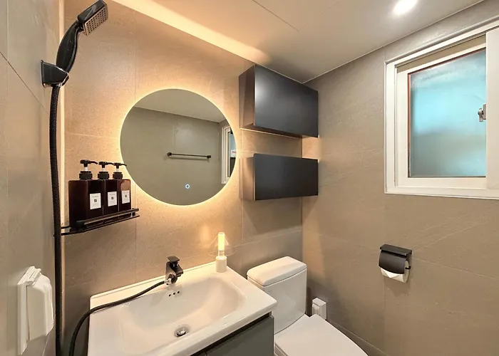 Hongdae Lovely 2room House *