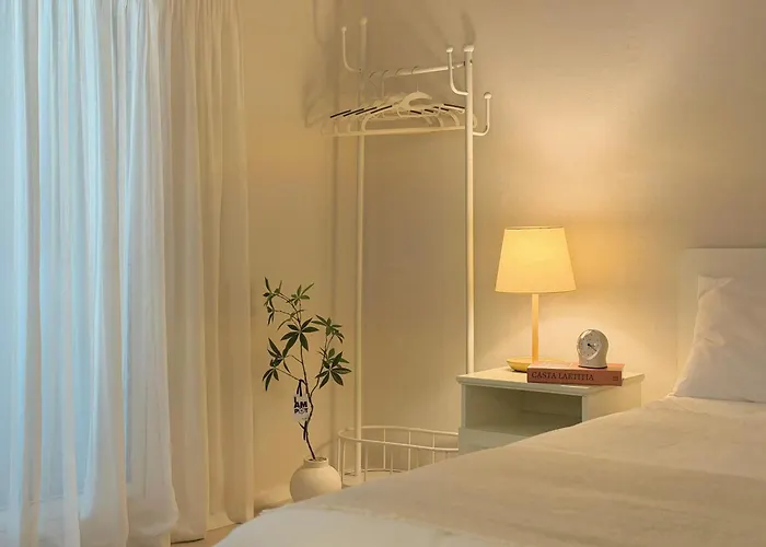 Hongdae Lovely 2room House *